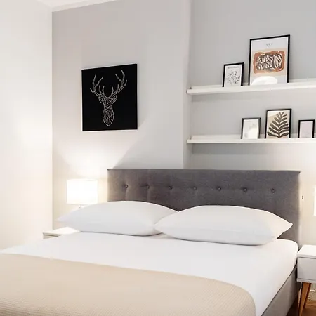 Native Barska 13 Apartment *